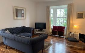 Apartment 3 The Grove
